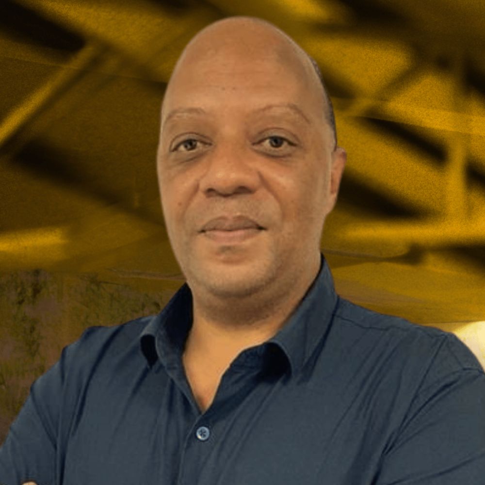 Julio J., Chargé des opérations en immigration chez Phoenix-GMI