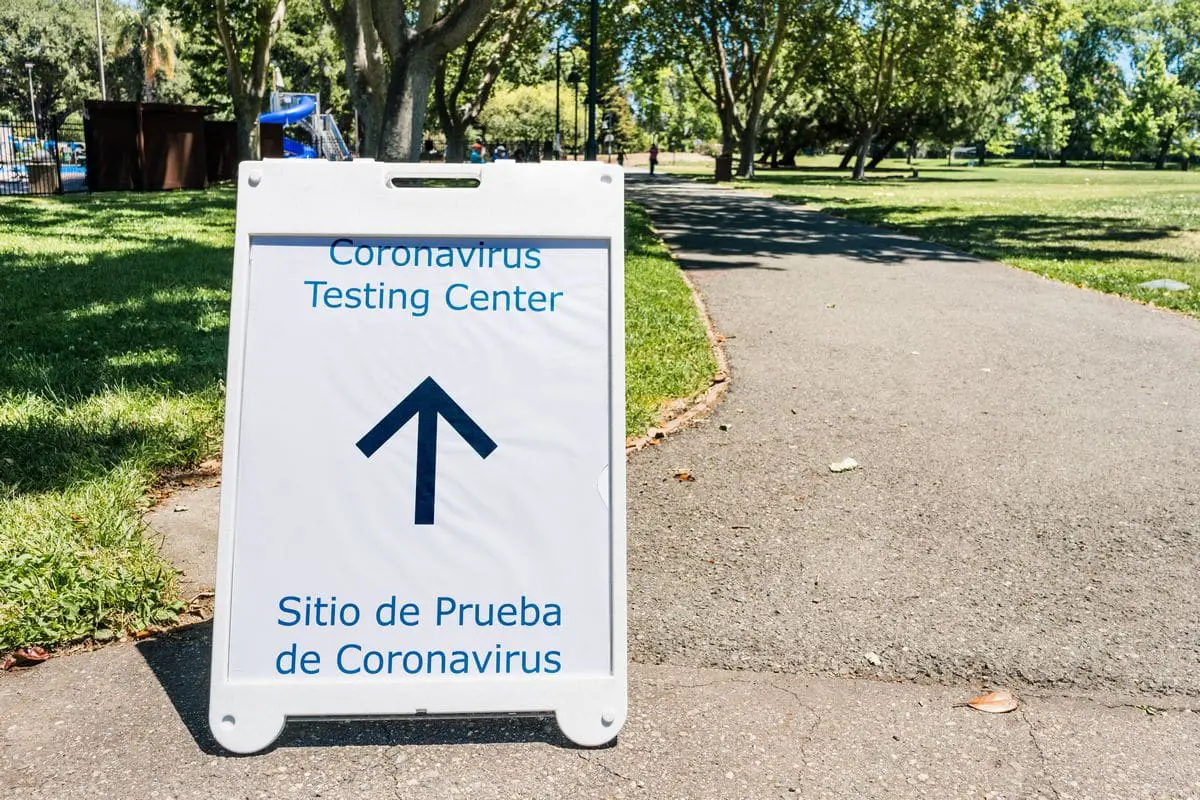 Les travailleurs étrangers temporaires et leurs employeurs à l&rsquo;épreuve du test Covid
